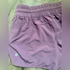Lululemon shorts - Size 6